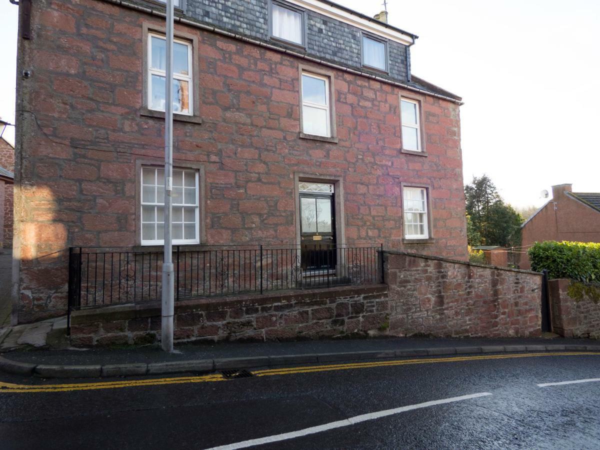 The Gallery Flat, 4 Tannage Brae Kirriemuir Zewnętrze zdjęcie